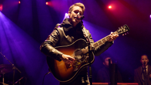 Bastian Baker rockt den Zauberpark