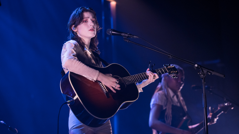 Birdy stellt unver&ouml;ffentlichte Songs vor