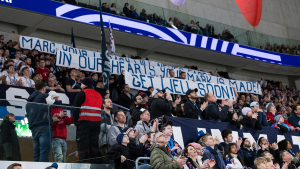 Eishockeyspiel im Retro-Dress endet in weiterem R&uuml;ckstand f&uuml;r die Lions
