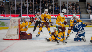 Geduld, Kampf und eine laute Kurve: Lions bezwingen Gen&egrave;ve-Servette